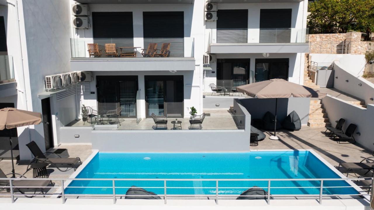 Clelia'S And Dione'S Design Studios Swimming Pool Nikiana Exterior photo