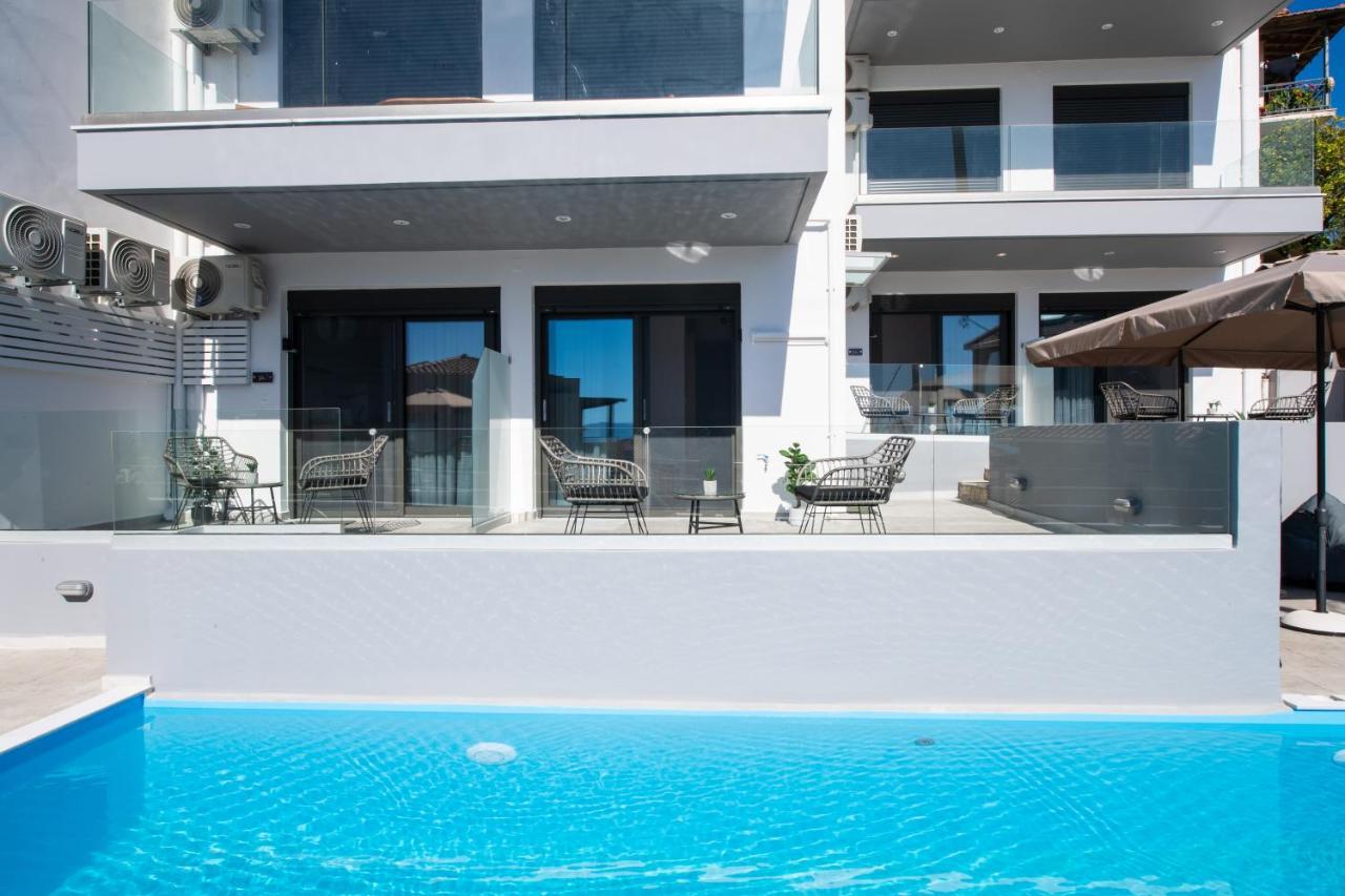Clelia'S And Dione'S Design Studios Swimming Pool Nikiana Exterior photo